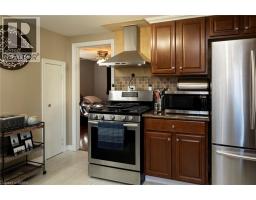 92 SOVEREIGN Street W - 12