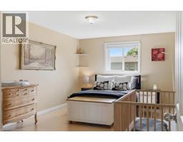 33 EDWARD Avenue - 15