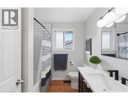 33 EDWARD Avenue - 21