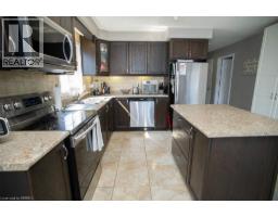 48 NIGHTINGALE Drive - 8