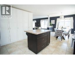 48 NIGHTINGALE Drive - 9