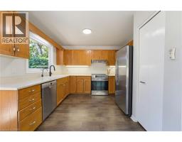 89 DUNDAS Street - 23