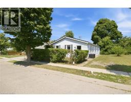 8 RUSSELL Street - 1