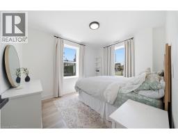 8 RUSSELL Street - 13