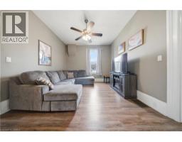 64 RICHARDSON Street - 7