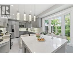 512 HAWTHORNE Crescent - 13