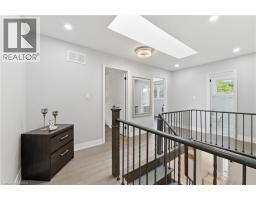 512 HAWTHORNE Crescent - 19