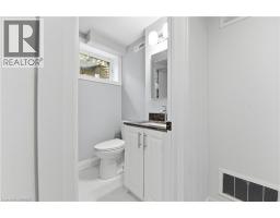 512 HAWTHORNE Crescent - 34