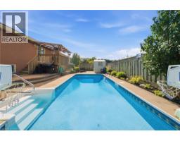 68 ALLENSGATE Drive - 37