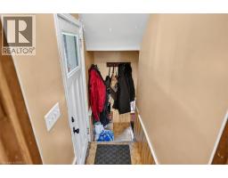 60 PARK Road N - 14