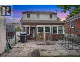60 PARK Road N - 26