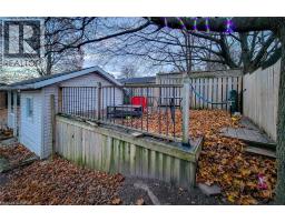 6 BAYLY Drive - 32