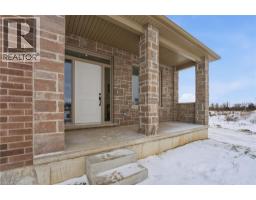 105 VANROOY Trail - 2