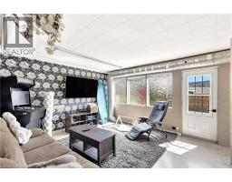 371 OTTAWA Street S - 16