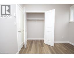 355 WELLINGTON Street - 17