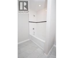 355 WELLINGTON Street - 43