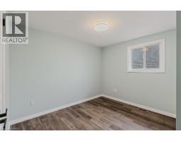 4 DOWDEN Avenue - 24