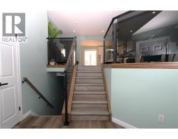 4 DOWDEN Avenue - 5