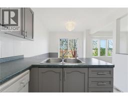 25 ANASTASIA Crescent - 14