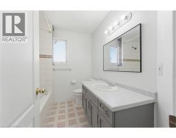 25 ANASTASIA Crescent - 21