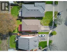 25 ANASTASIA Crescent - 35