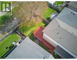 25 ANASTASIA Crescent - 37