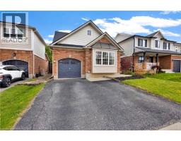 35 GAYDON Way - 2
