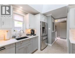 36 CRANDELL Avenue - 11