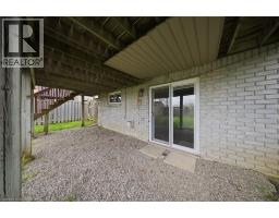 37 ANASTASIA Crescent - 30