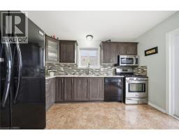37 ANASTASIA Crescent - 9