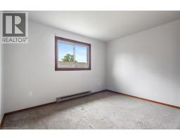 18 OAKHILL Drive UnitNo. 12B - 19