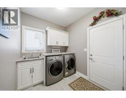 4 LYNNDALE Road - 21