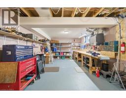 4 LYNNDALE Road - 34