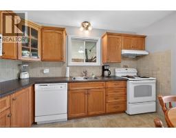 396 BROCK Street - 12