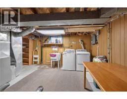 396 BROCK Street - 28