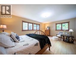 709 NELSON Street W - 28