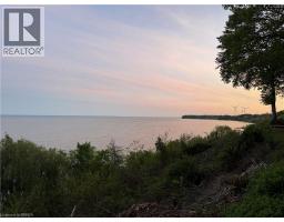 709 NELSON Street W - 3