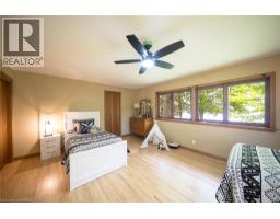 709 NELSON Street W - 33