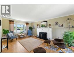 207 ROBINSON Road - 5