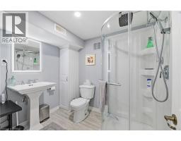 405 WELLINGTON Street N - 22
