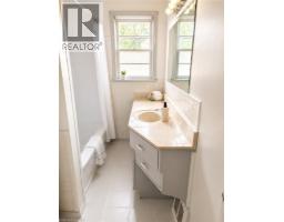 63 HILL Avenue - 16