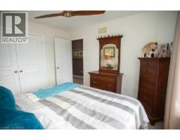 10 BISSET Avenue - 32