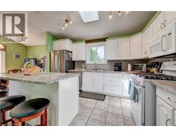180 BALMORAL Drive - 16