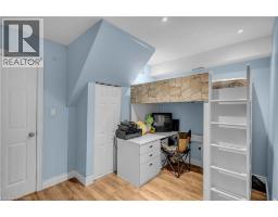 50 BISSET Avenue - 35