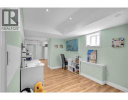 50 BISSET Avenue - 36