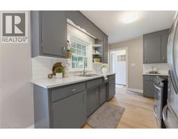 84 DUNDAS Street W - 10