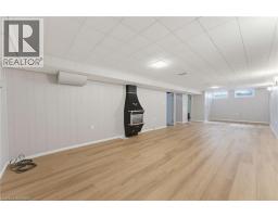 84 DUNDAS Street W - 19