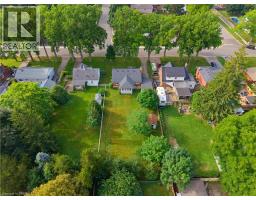 84 DUNDAS Street W - 31