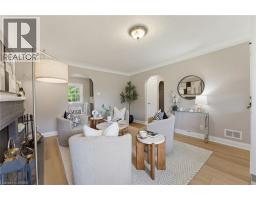 84 DUNDAS Street W - 5