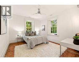 25 DUNBAR Street - 30